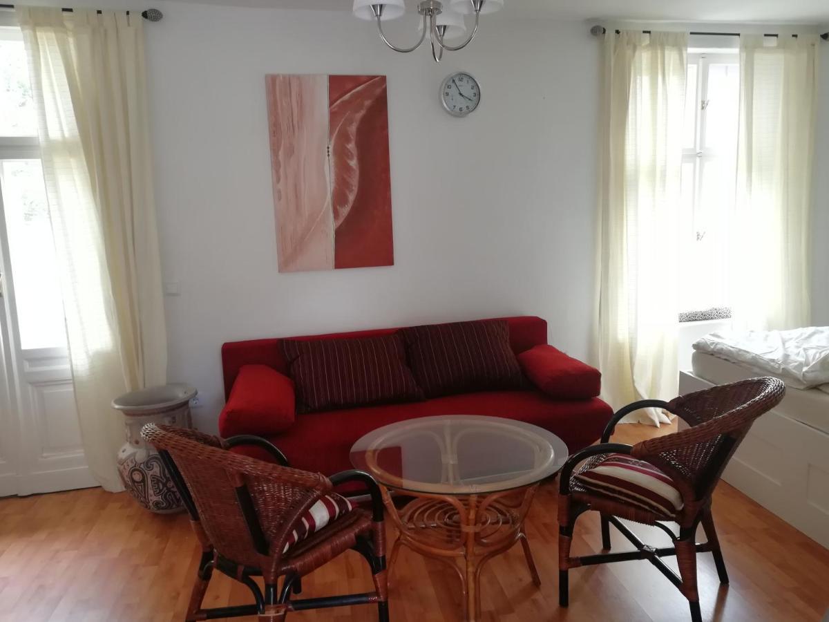 Steinhofel Ehemalige Bibliothek Apartment Fuer 2 Mit Kueche Kamin Netflix Parken Und Hofladen מראה חיצוני תמונה